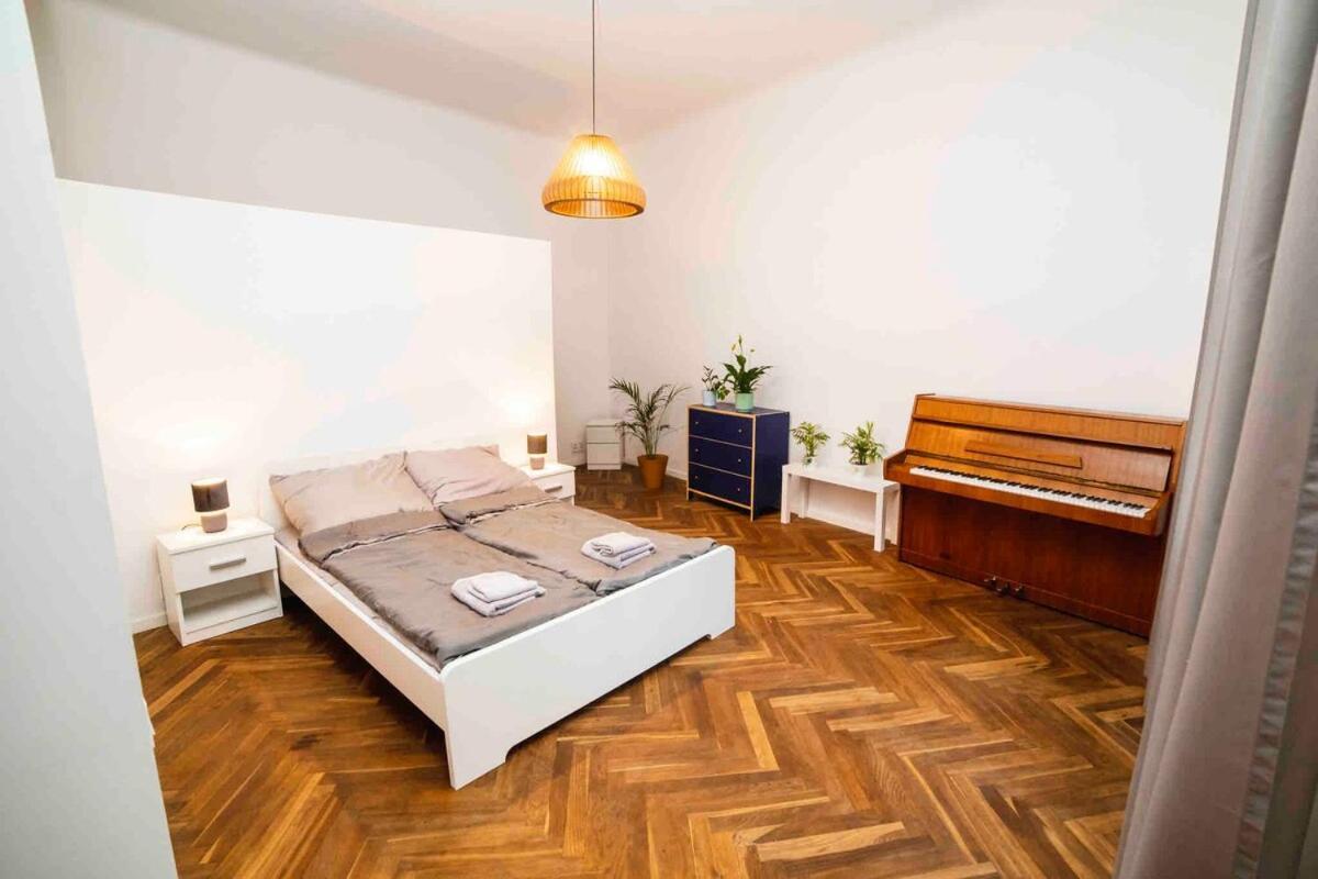 Classic Loft Arena Apartment *